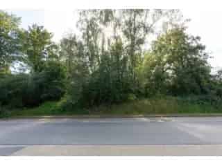 Bouwgrond Wezembeek-Oppem 17a 94ca 4-gevel woning