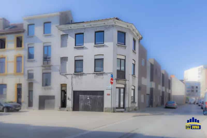 Te renoveren beletage Gent: 2 slaapkamers garage