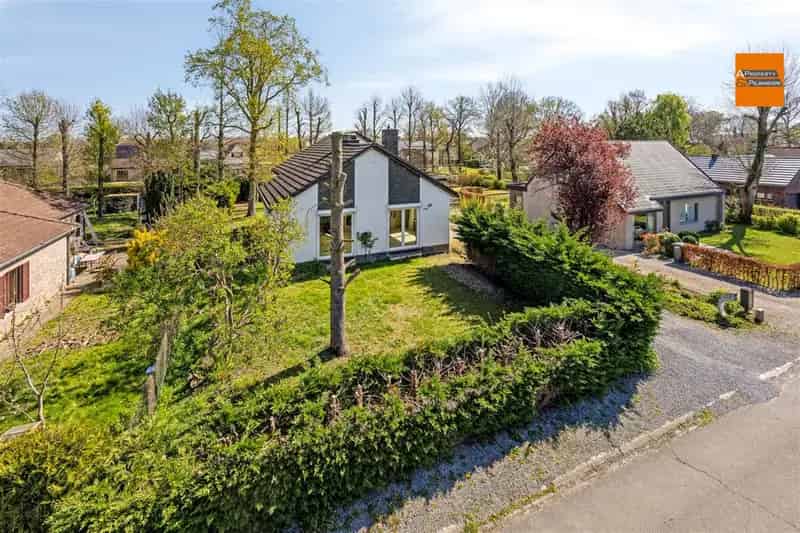 Gerenoveerde Villa 4 Slaapkamers Residentiële Wijk