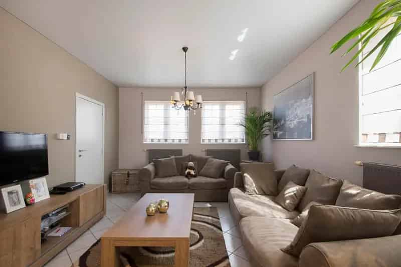 Ruime woning 4 slaapkamers tuin kelder