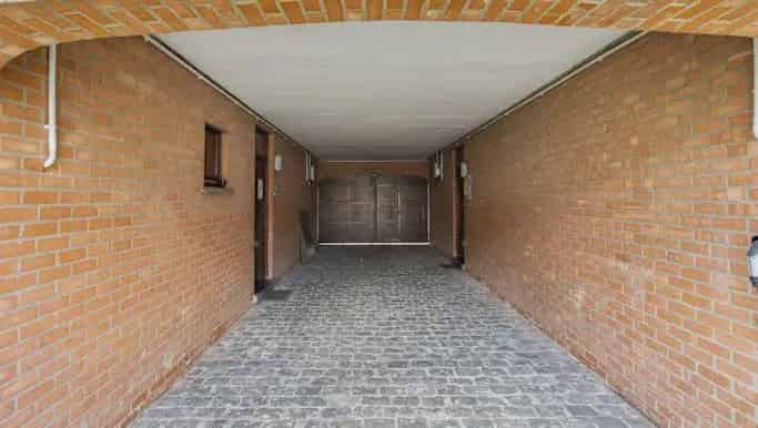 Huis te koop Roeselare grote open bebouwing 2082m