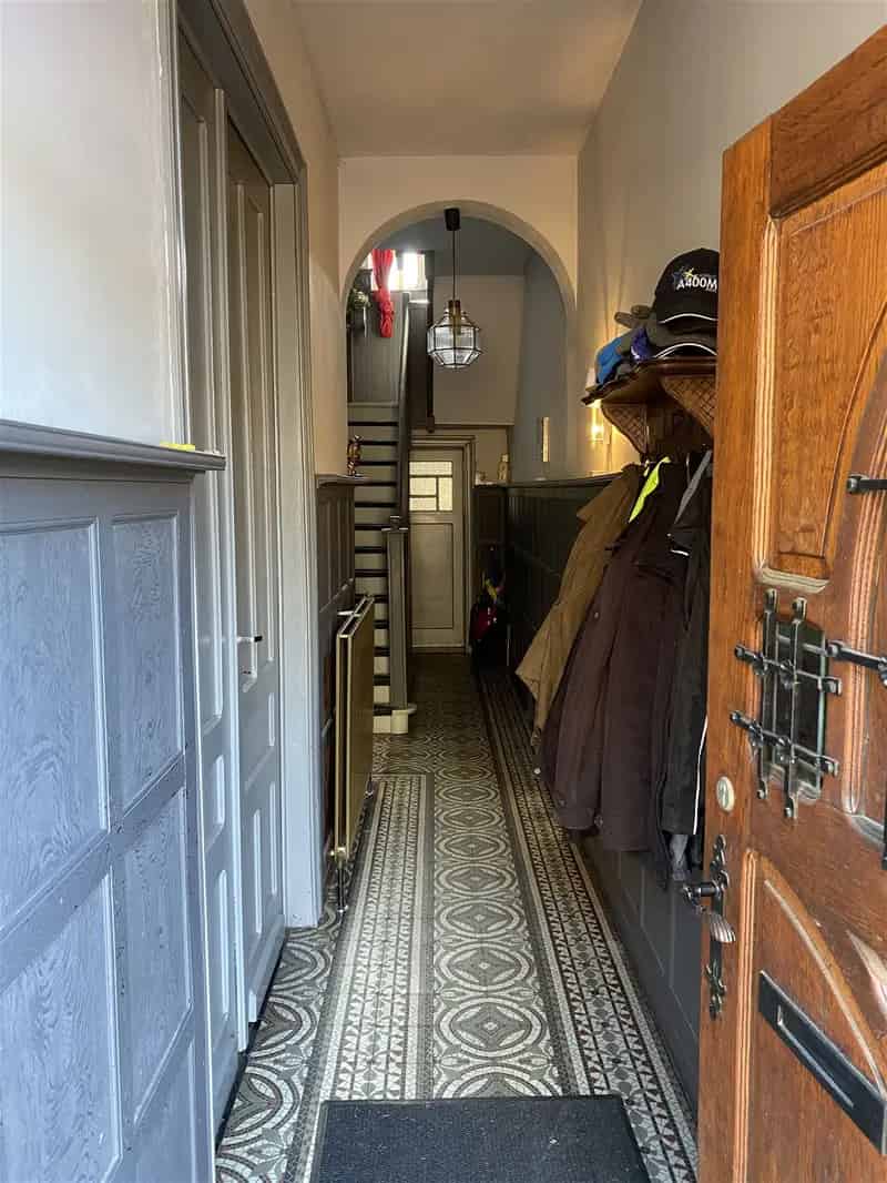 Te renoveren stadswoning met tuin te Sint-Truiden