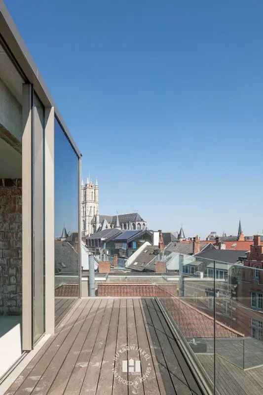 Koop appartement unieke urban villa in Gent met panoramisch dakterras