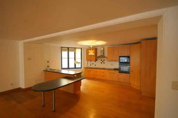 Appartement 190m2 te Koop Nabij Place Fontainas