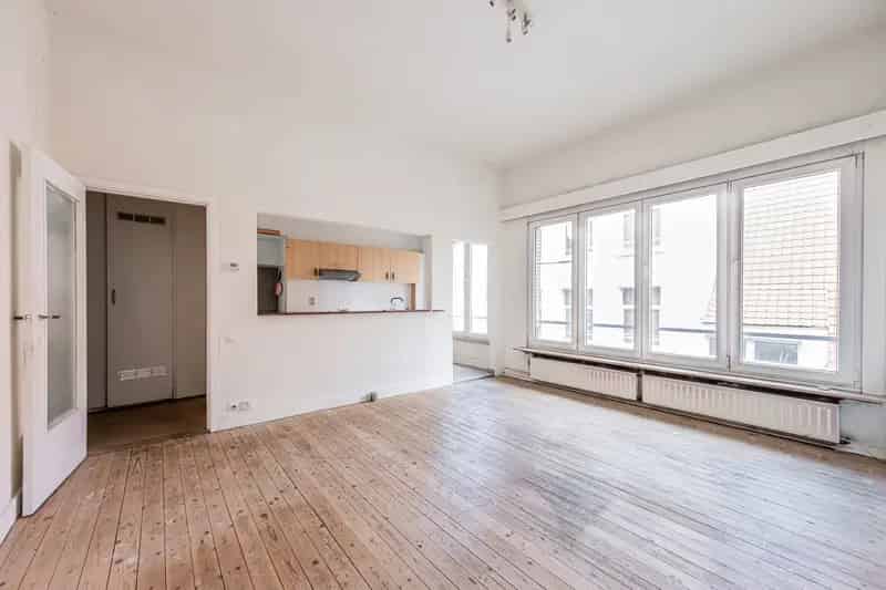 Te renoveren appartement Antwerpen - Studentenbuurt