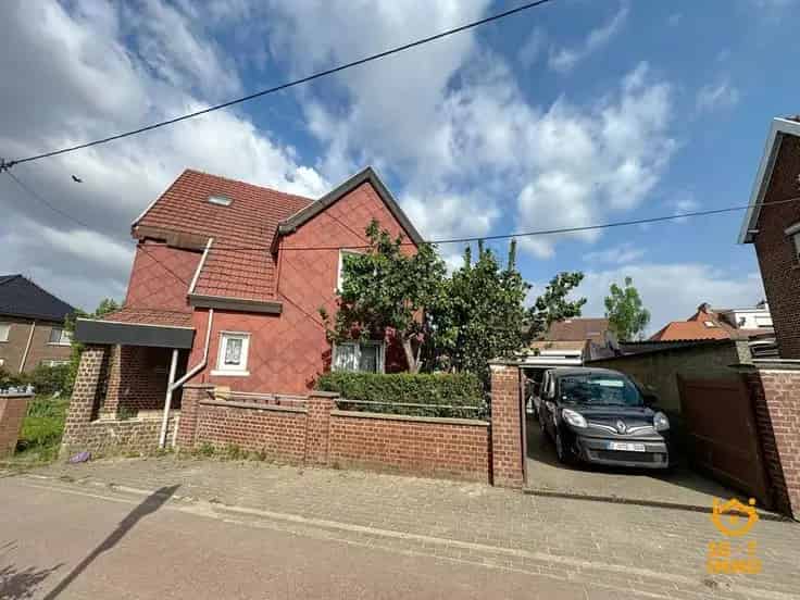 Huis Te Koop Leeuw-Saint-Pierre 3 slaapkamers Grote Living