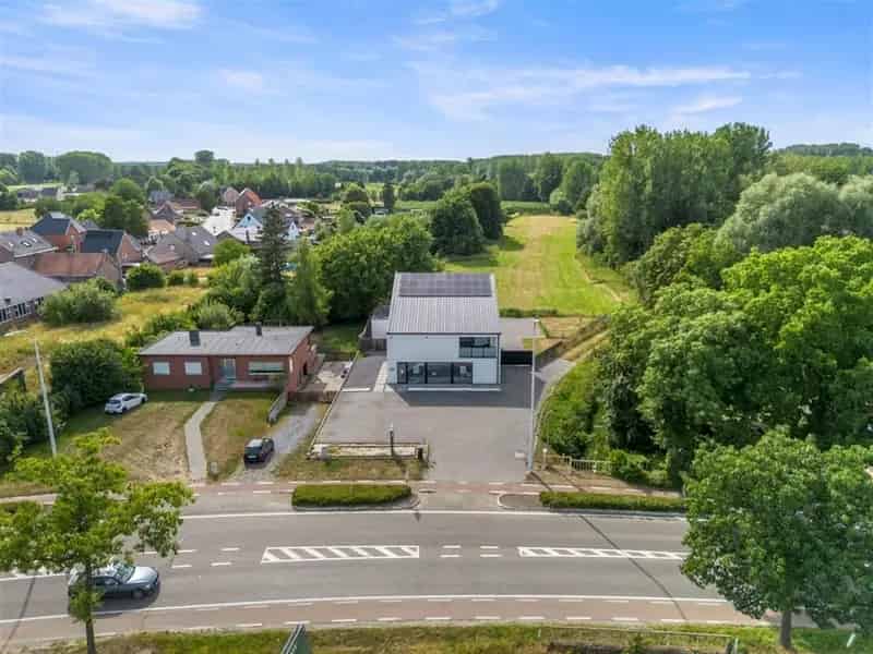 Huis te huur Hasselt: Open Bebouwing met Kantoor en Prachtig Uitzicht