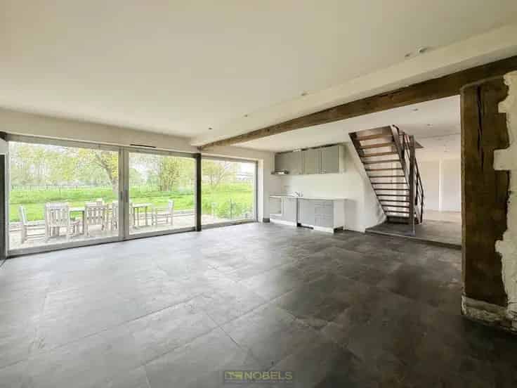 Halfopen Hoevewoning te Koop - Landelijke Ligging - Ruime Tuin