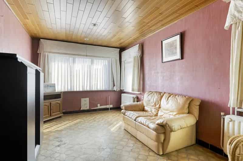 Te renoveren 3-gevelwoning Asse - Ruime tuin en garage