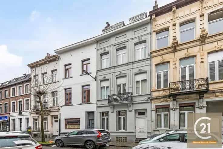 Appartementsblok Te Koop: 3 Appartementen St-Joost-ten-Noode