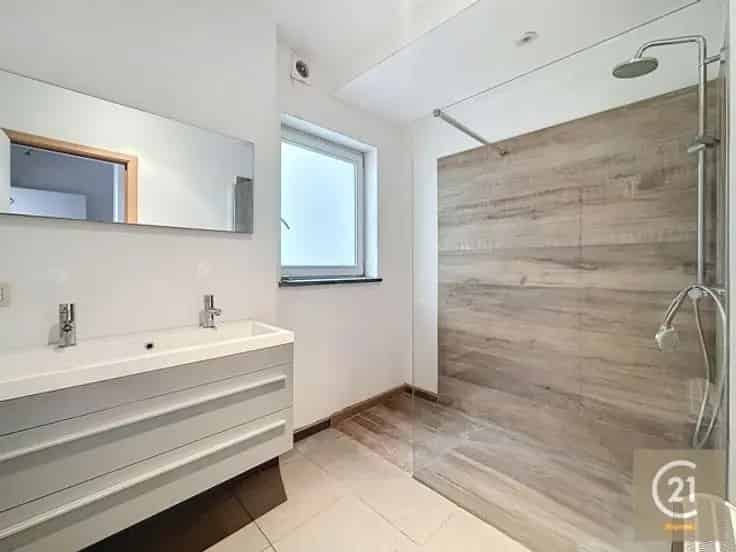 Duplex Te Koop Brussel Centrum 95m2 2 slaapkamers