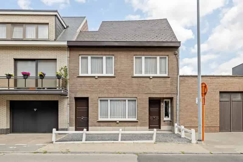 Huis te koop Gijzegem nabij scholen en winkels