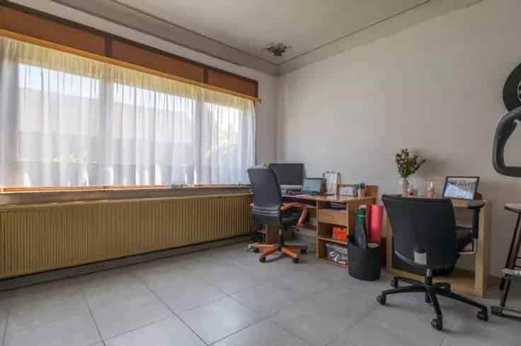 Huis Te Koop Zemst: Instapklare 4-Gevelwoning met Tuin