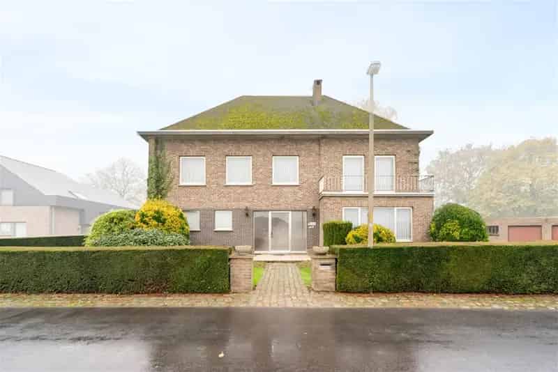 Te renoveren villa 1431m²