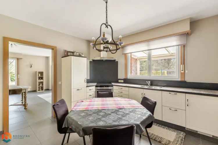 Gelijkvloerse woning te Peulis met tuin