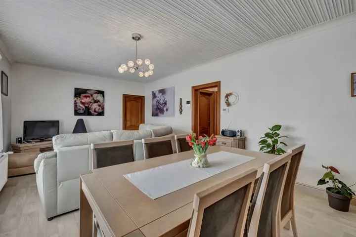 Bungalow te Denderwindeke 2 slaapkamers Grote Tuin