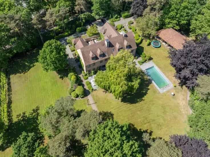 Luxe Villa met Paardenfaciliteiten te Oud Turnhout