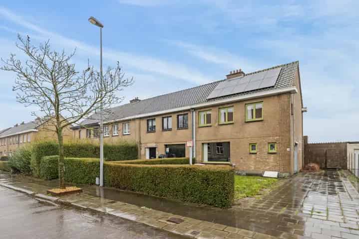 Gezinswoning te koop in Zwankendamme