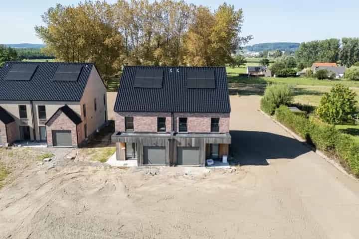 Villa te Koop Nabij Renaix