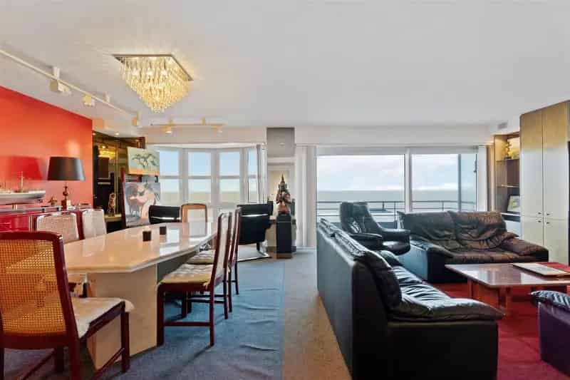 Appartement te huur Blankenberge: Frontaal zeezicht & Dubbele Garage