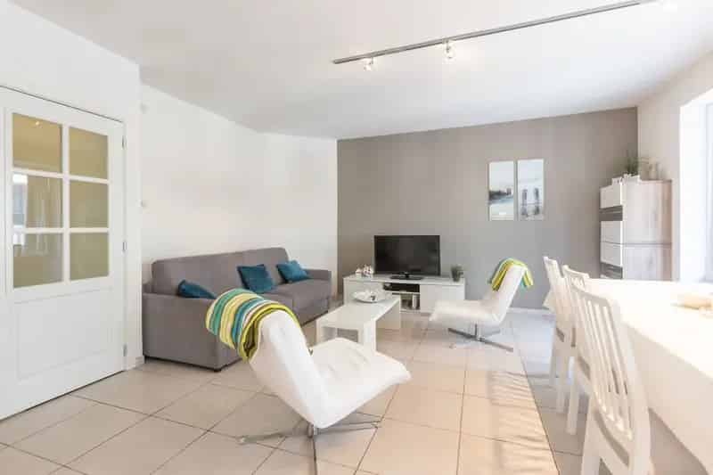 Appartement te koop 2 slaapkamers 50m strand