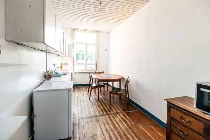 Te renoveren woning Merksem 5 slaapkamers veel potentieel
