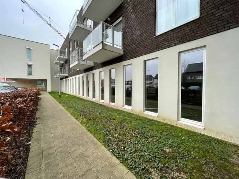 Kantoorruimte te Huur Vilvoorde 360m² Nabij N1 R22 E19