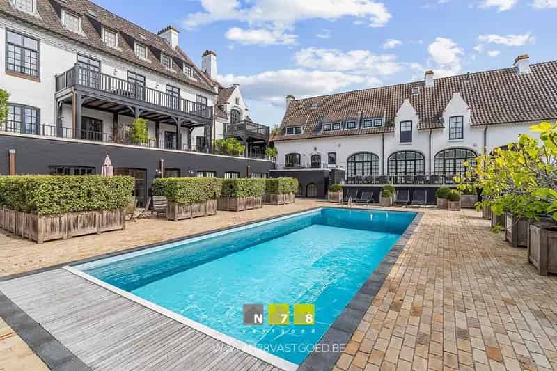 Huis te huur Knokke 172m2 5 slaapkamers 2 badkamers terras zwembad