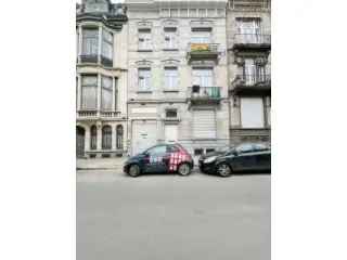 Industrie te koop Anderlecht 650m²