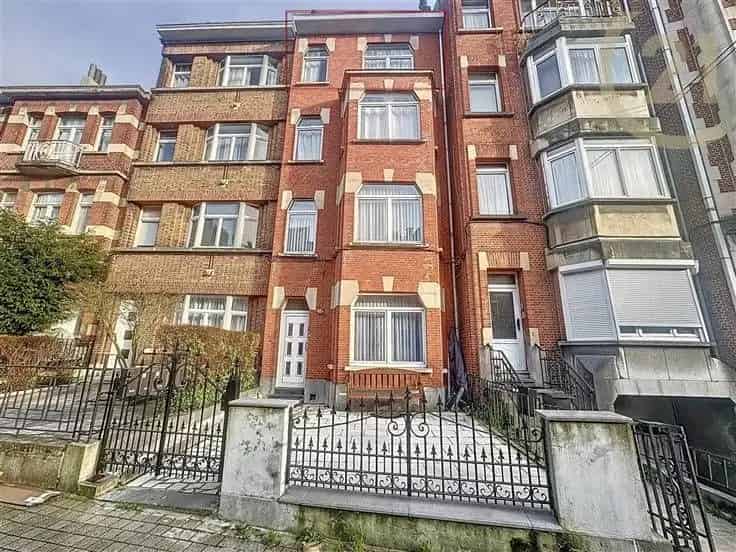 Appartement Te Koop Rustige Buurt Te Renoveren