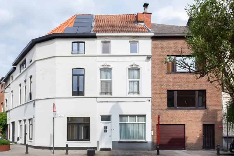 Huis te koop in Ledeberg: te renoveren woning met karakter