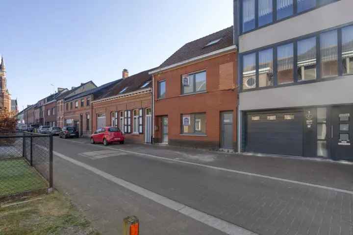 Huis te koop, stadswoning met 4 slaapkamers in Arendonk