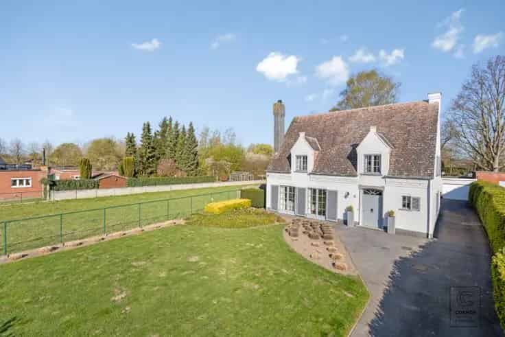 Villa te Koop Koningshooikt 4 slaapkamers grote tuin