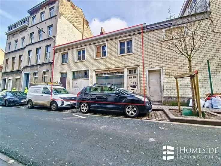 Appartementsblok Te Koop Brussel: Appartement 3 slaapkamers Garage Winkel