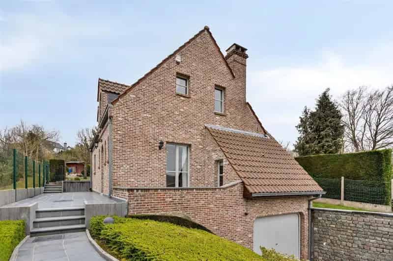 Karaktervolle Viergevelwoning 7a 49ca