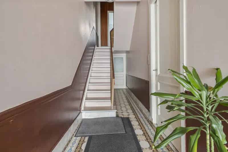 Ruime woning te renoveren nabij t Zuid Antwerpen