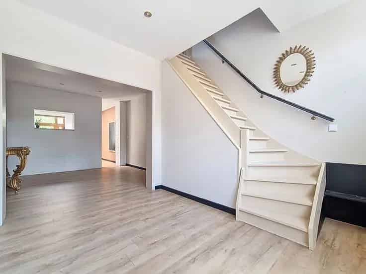 Huis Te Koop Nabij Voorzieningen