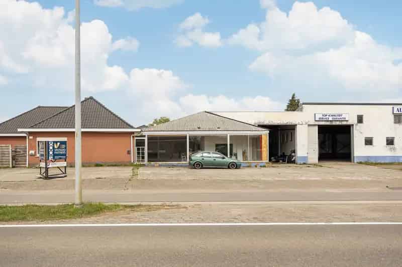 Huis te huur Lille: Woning met Garage 410m² en Toonzaal 96m²