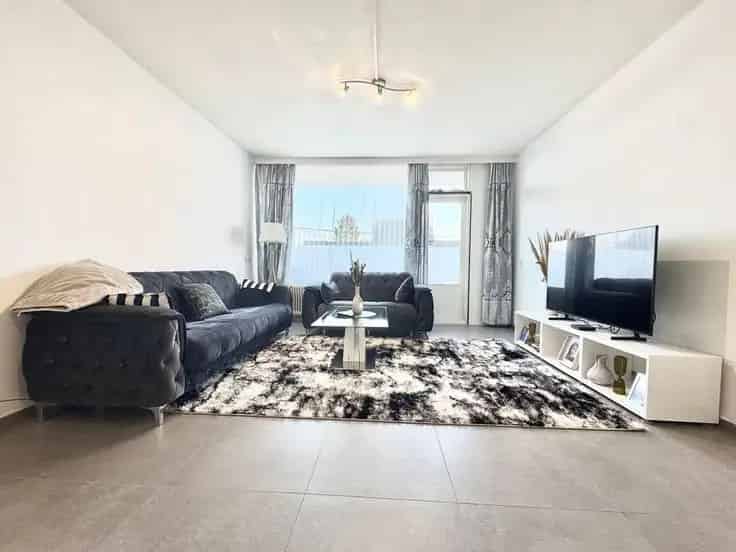 Appartement 55m2 te koop gerenoveerd 1 slaapkamer terras