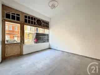 Handelspand te koop Oudergem - 50m² - gerenoveerd