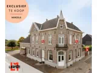 Historisch Tramstation Herzele te Koop - 421m² - Grote Tuin