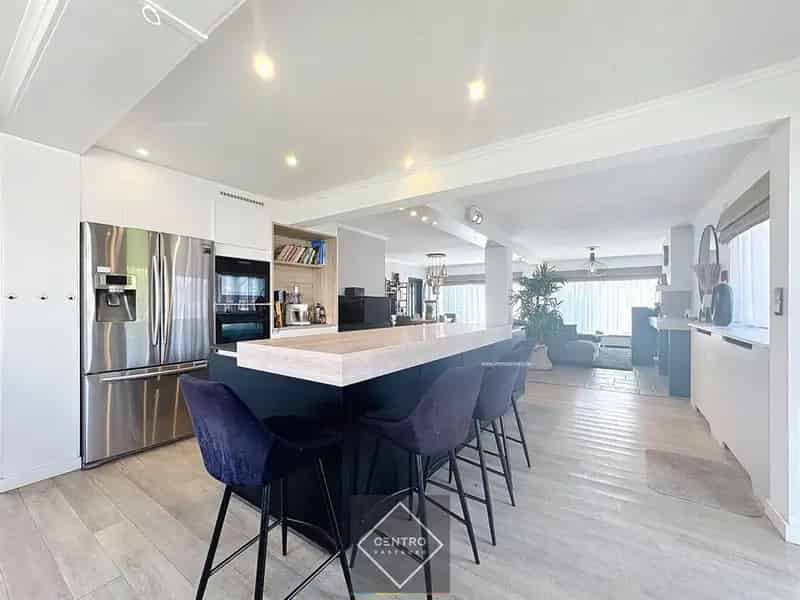 Villa te koop Sint-Kruis 5 slaapkamers 240m²