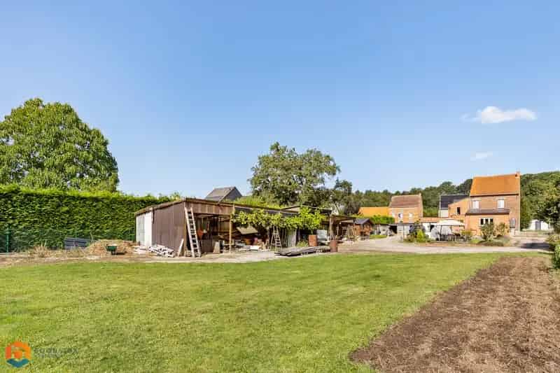 Huis te huur te Nieuwrode 3 slaapkamers 6483m²