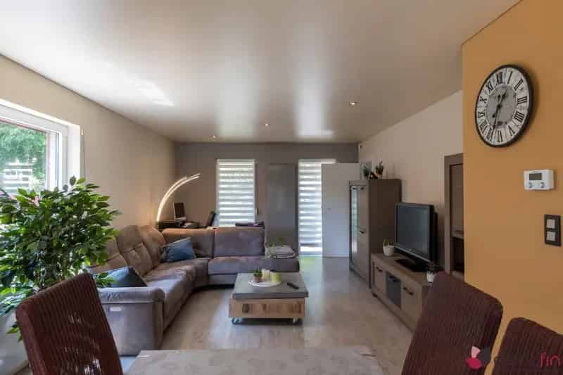 Gezinswoning 3 slaapkamers ruime garage