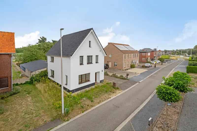 Gerenoveerde woning met 3 slaapkamers