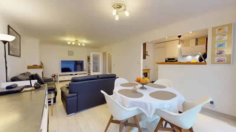 Appartement te Evere 2 slaapkamers 102m2 terrassen gerenoveerd