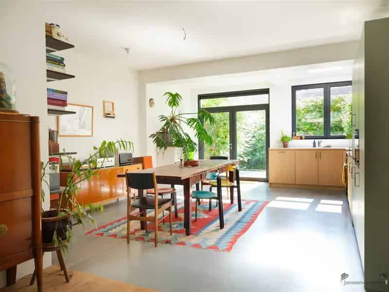 Huis te huur Deurne: Gerenoveerde woning met tuin