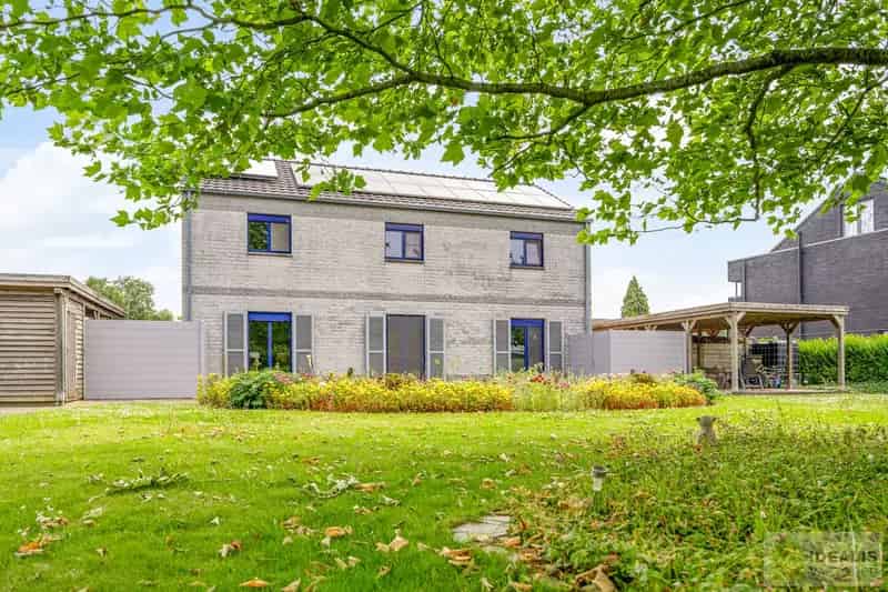 Huis te huur Ophoven 4 slaapkamers ruime tuin