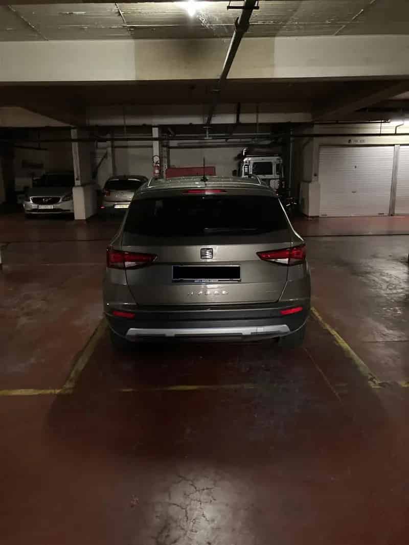Ondergrondse Autostaanplaats te Koop nabij Sint-Jansplein