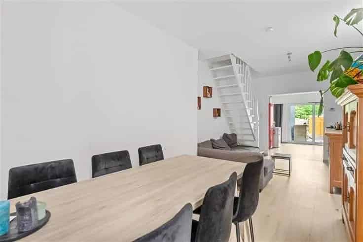 Gerenoveerde 2 Slaapkamers Huis Te Koop Rumst